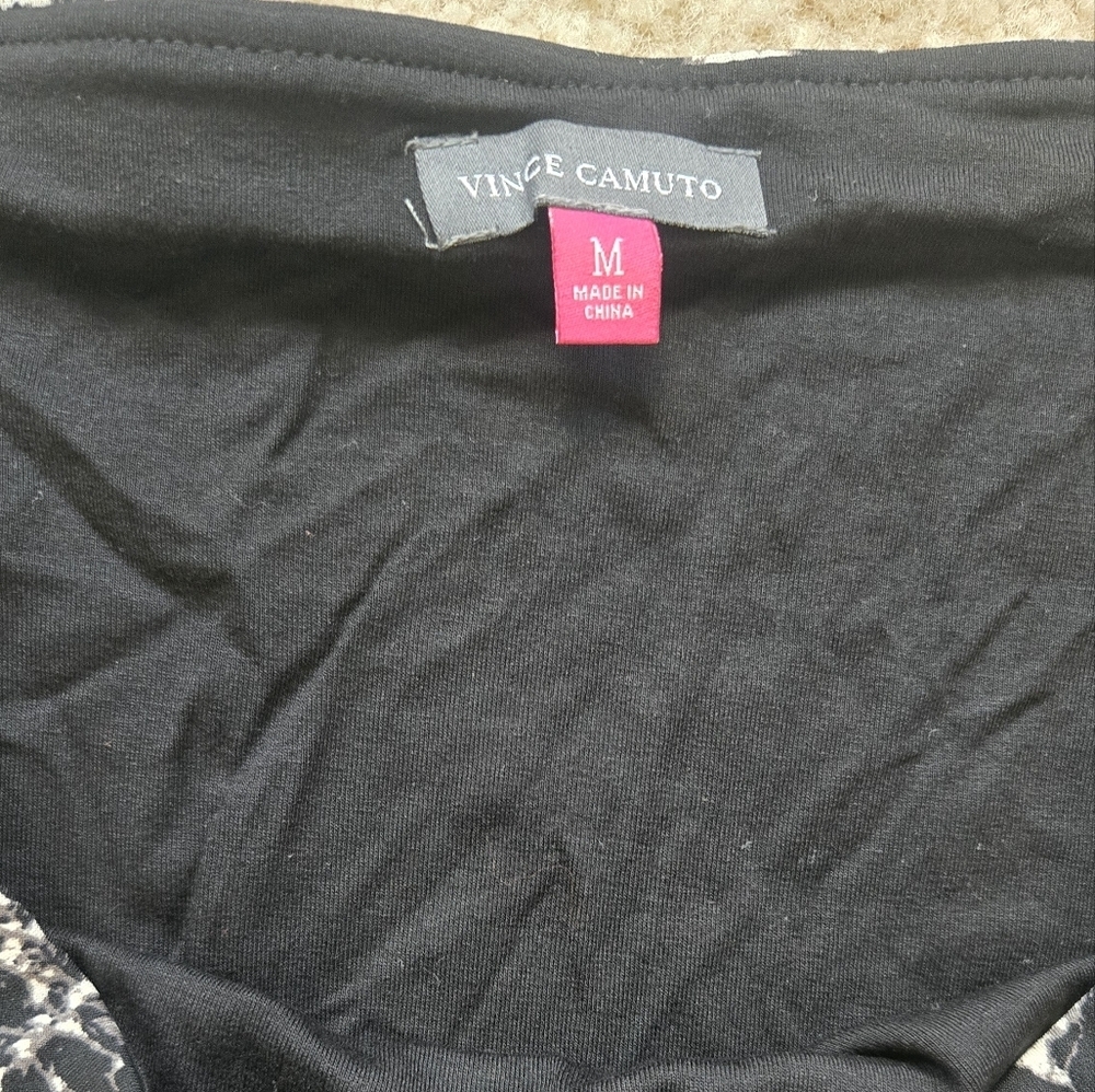 Vince Camuto Pencil Skirt Size Medium - Picture 2 of 3